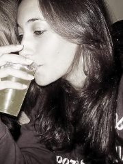 Profile picture of Letícia