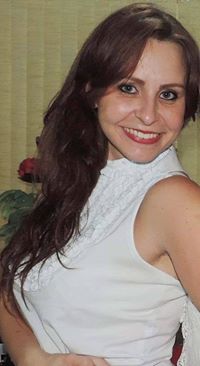Profile picture of Ana Claudia